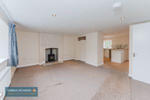 Sitting Room- click for photo gallery